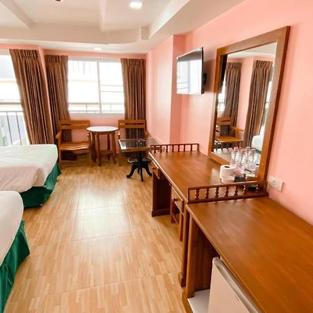 A.A. Pattaya Golden Beach Hotel المظهر الخارجي الصورة