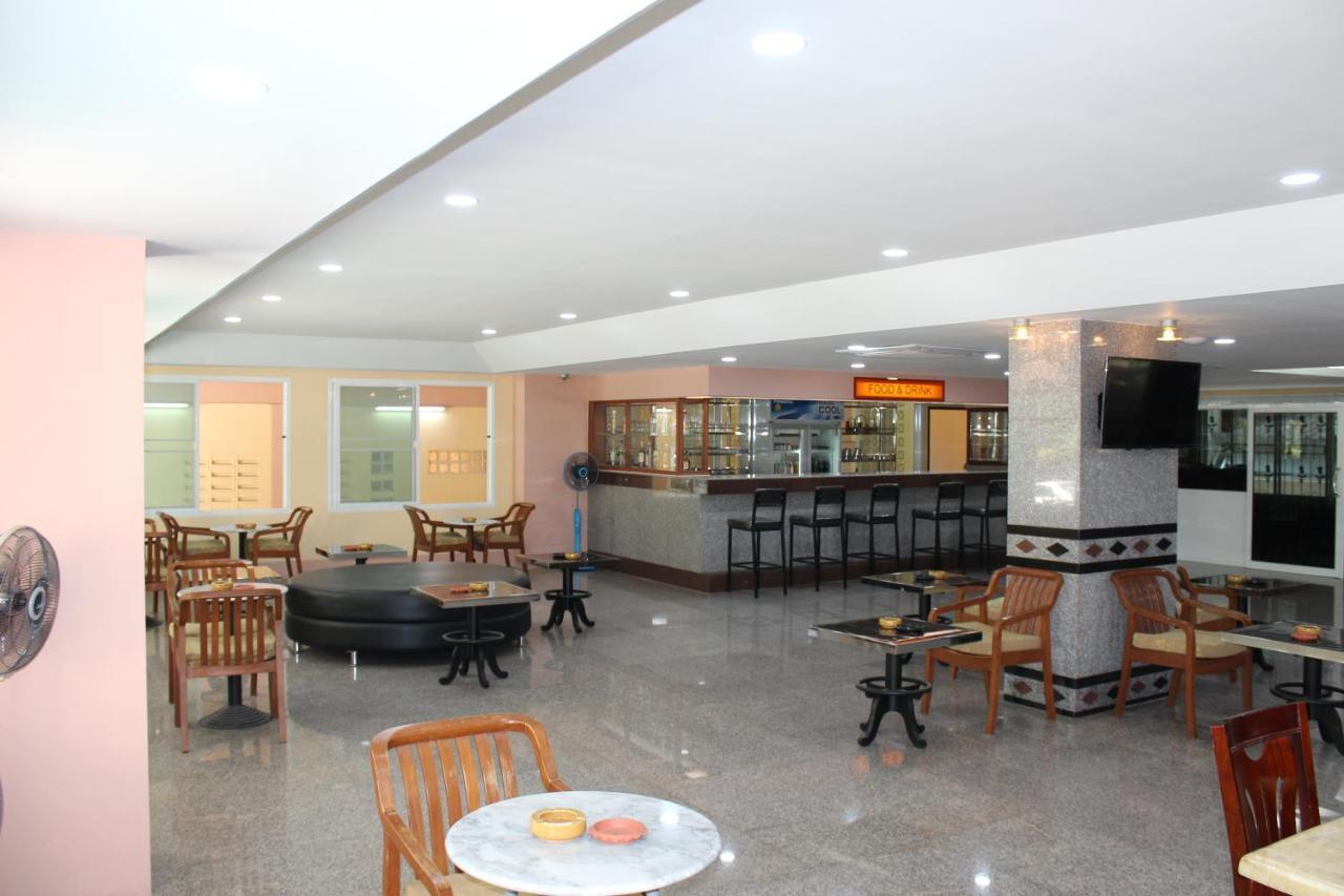 A.A. Pattaya Golden Beach Hotel المظهر الخارجي الصورة